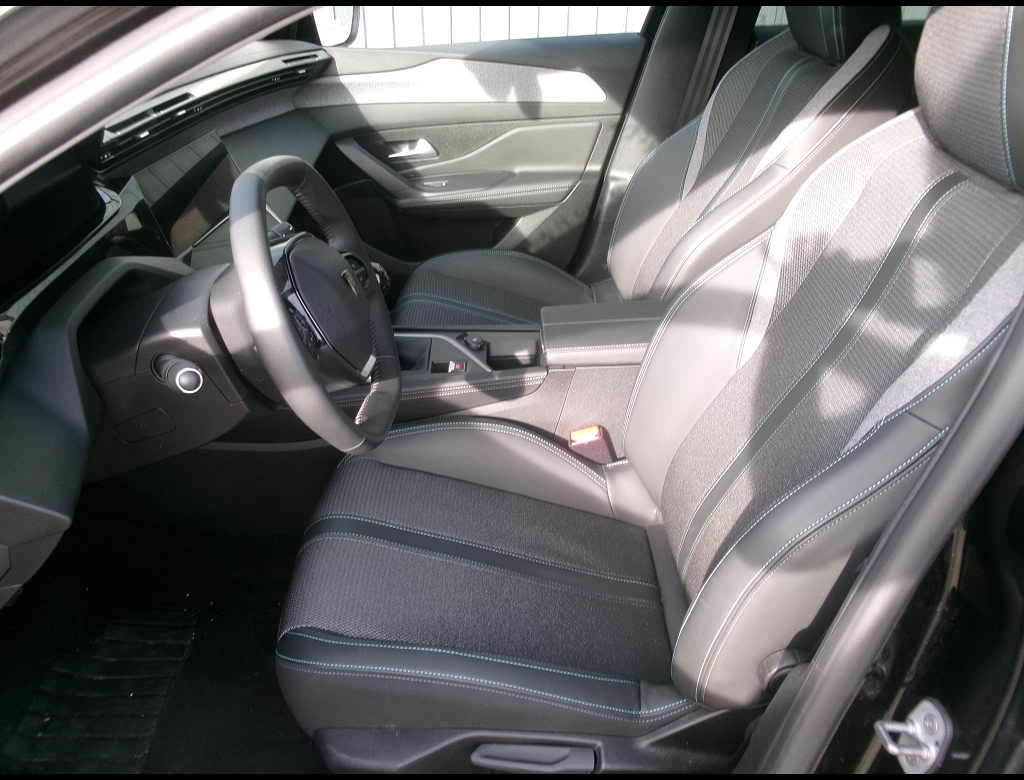 Peugeot 308 - III PTECH 130 ALLURE BVM