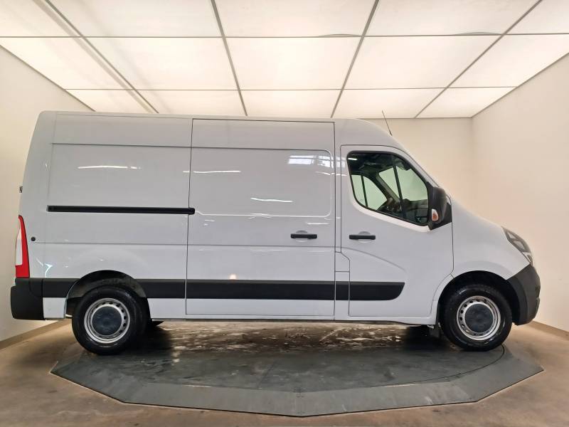 Opel Movano - (30) F3300 L2H2 135 CH BITURBO