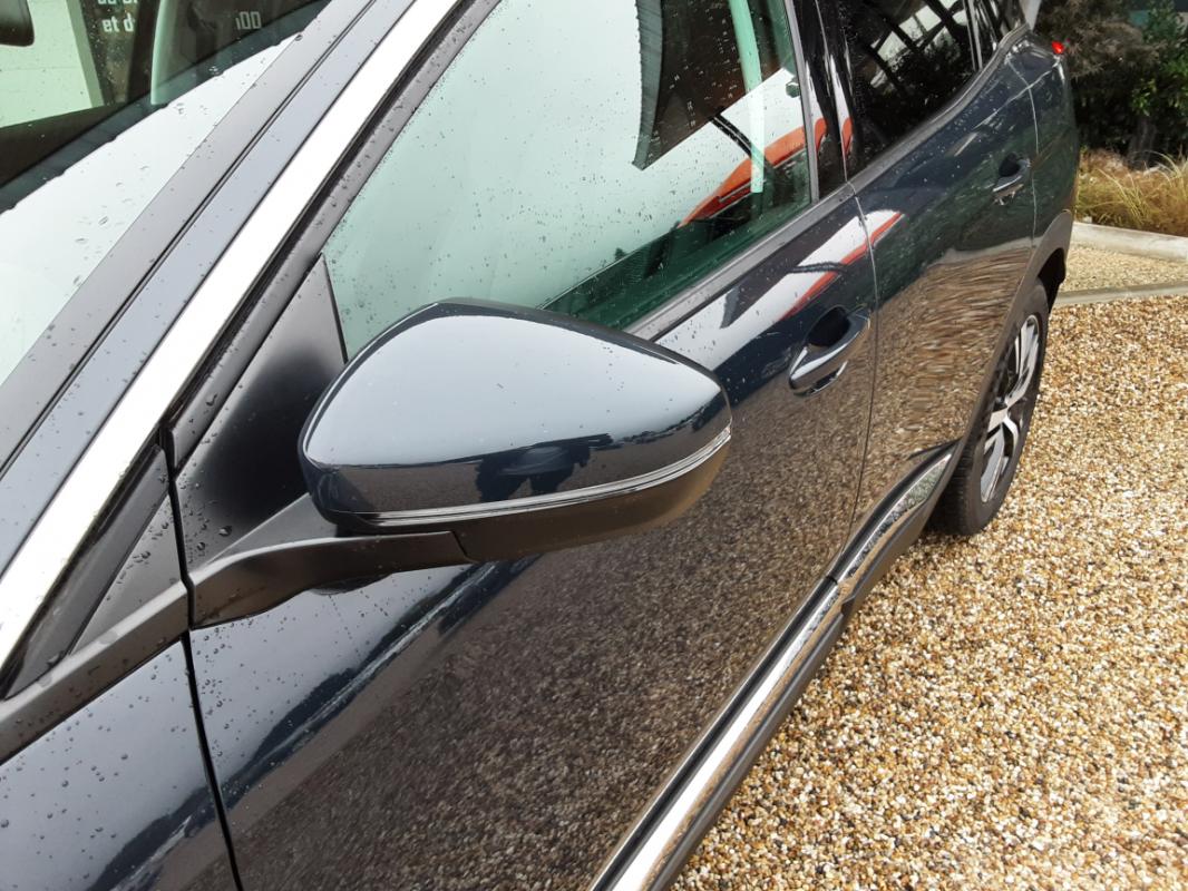 Peugeot 3008 - BlueHDi 130ch SetS EAT8 Allure Business