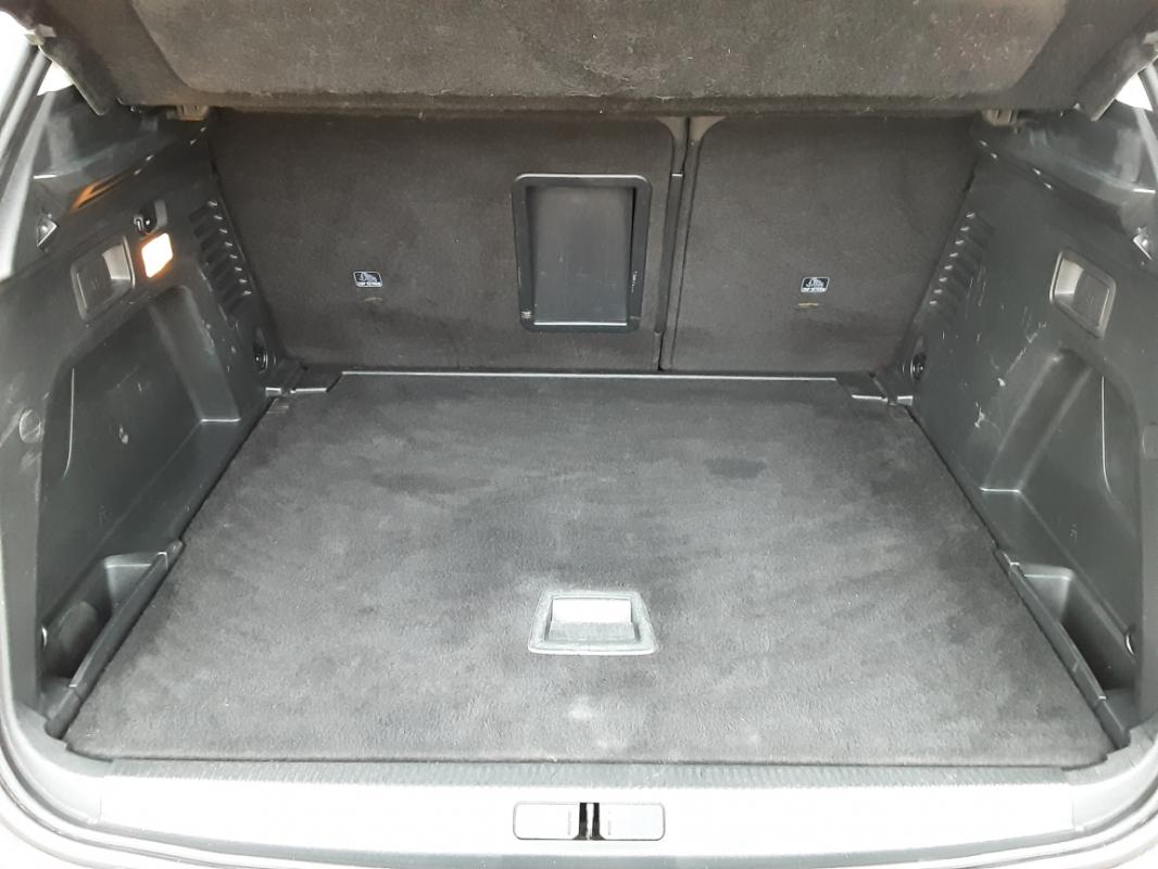 Peugeot 3008 - BlueHDi 130ch SetS EAT8 Allure Business