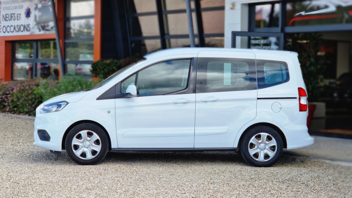Ford Courier - TOURNEO 100 CH TREND