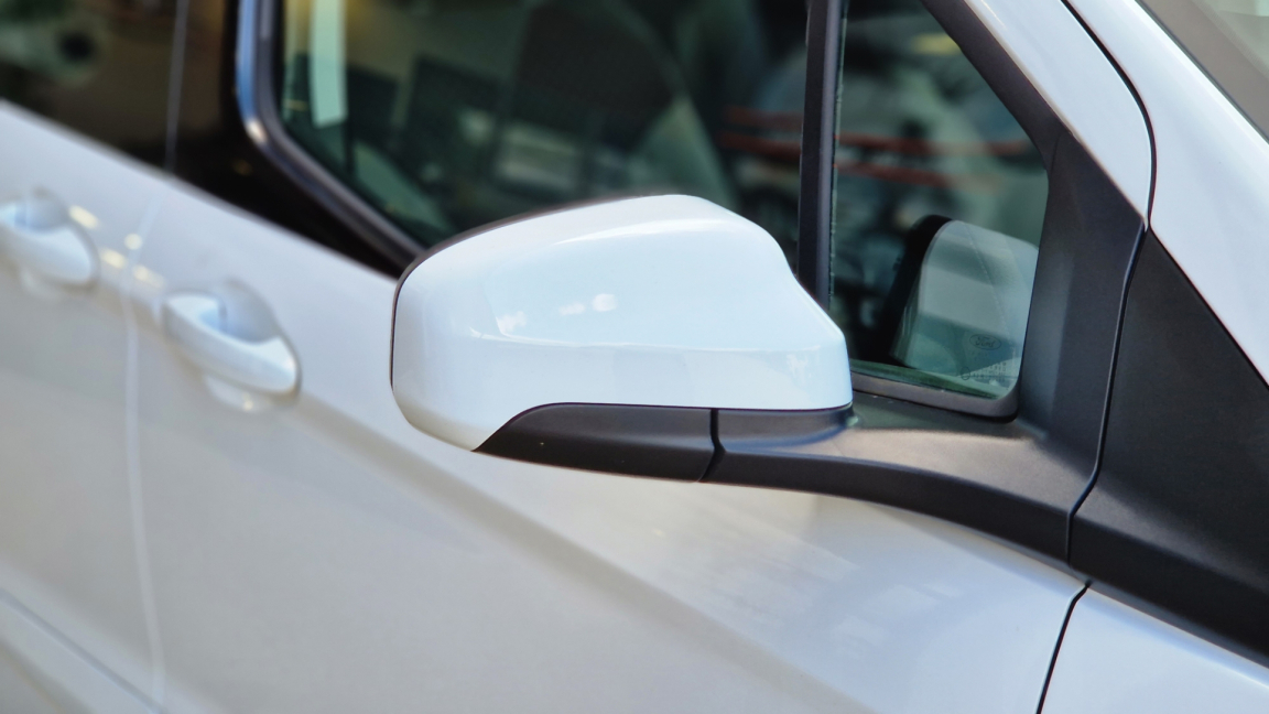 Ford Courier - TOURNEO 100 CH TREND